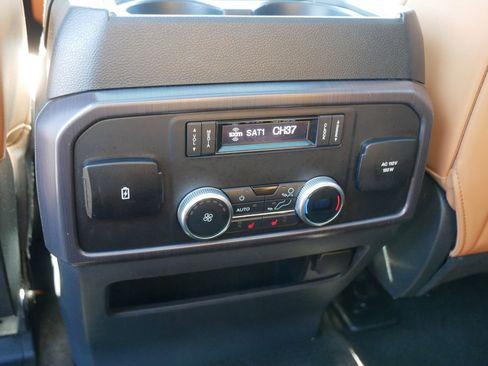 Used 2022 Ford Expedition Max Platinum AWD/4WD image 23