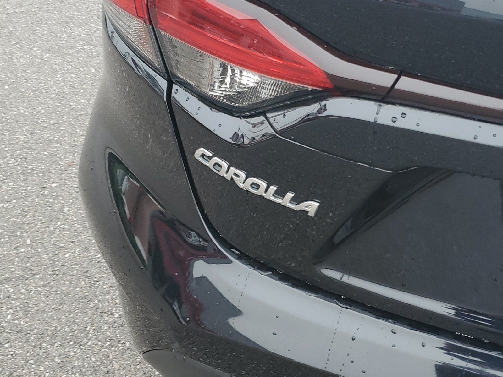 Certified 2024 Toyota Corolla XLE FWD image 6