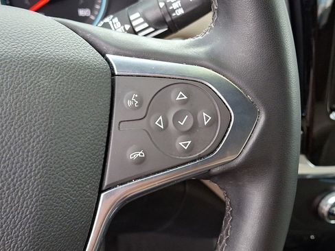 Used 2024 Chevrolet Traverse LT image 21