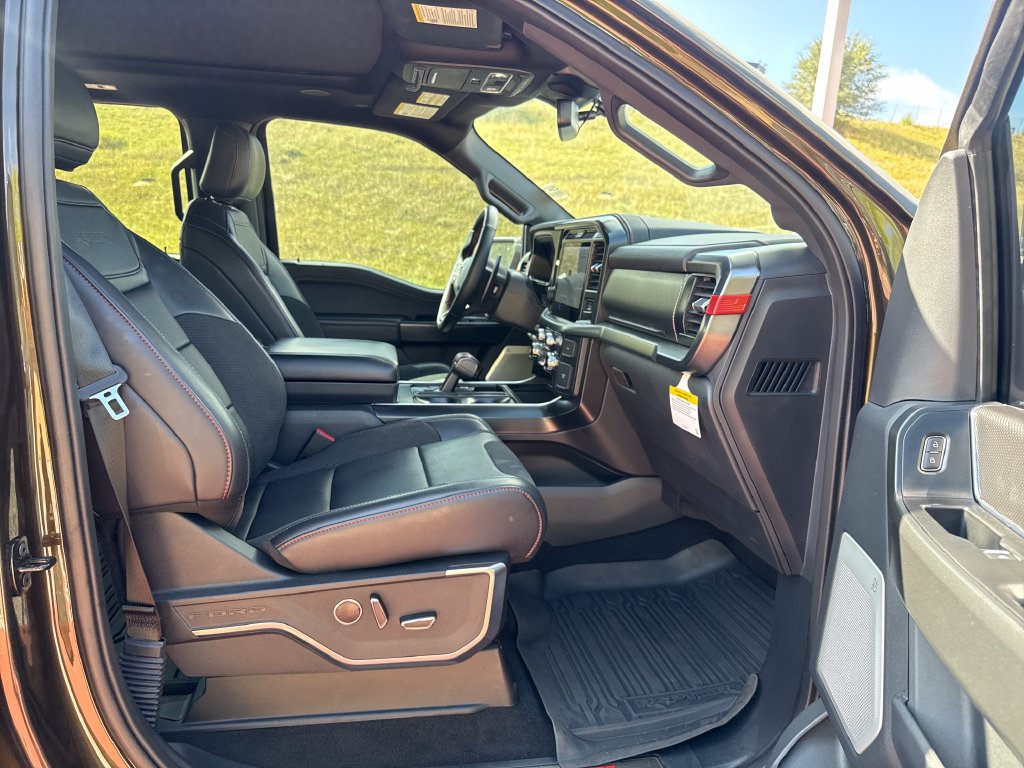 Used 2025 Ford F150 Raptor AWD/4WD image 28