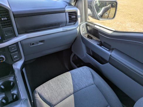 Used 2022 Ford F150 XLT w/ Equipment Group 302A High AWD/4WD image 17