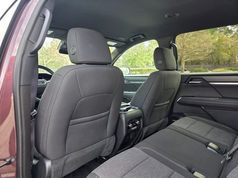 Used 2025 GMC Acadia Elevation FWD image 29