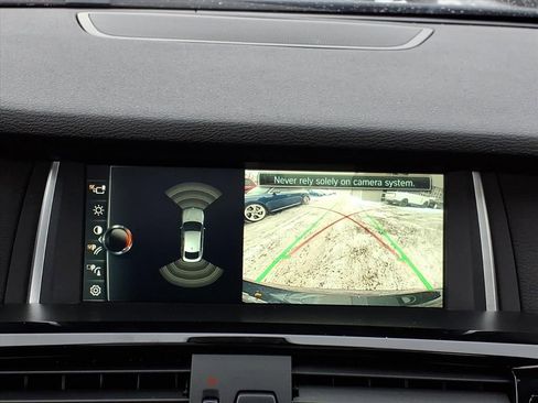 Used 2018 BMW X4 M40i image 16