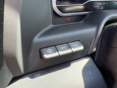 Used 2023 GMC Sierra 1500 AT4 w/ AT4 Premium Package AWD/4WD image 23