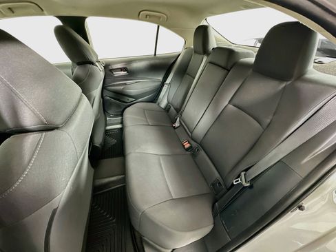 Used 2021 Toyota Corolla LE FWD image 25