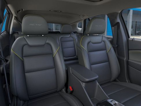 New 2026 Chevrolet Trax ACTIV w/ Sunroof Package FWD image 16