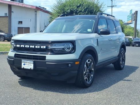 Used 2022 Ford Bronco Sport Outer Banks w/ Tech Package AWD/4WD image 3
