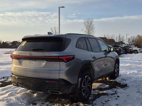 Used 2025 Buick Enclave Sport Touring image 3