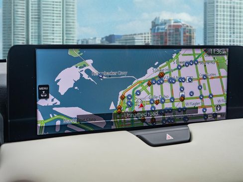 Used 2025 MAZDA CX-90 3.3 Turbo w/ Premium Plus Pkg image 32