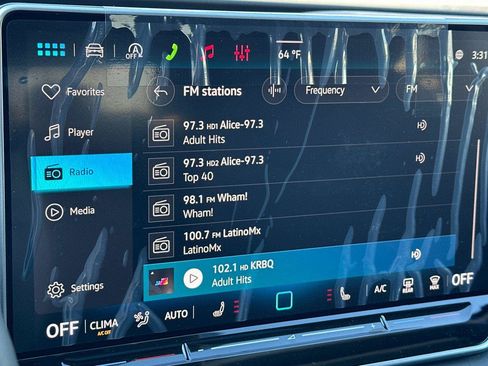 New 2026 Volkswagen Tiguan SE image 17