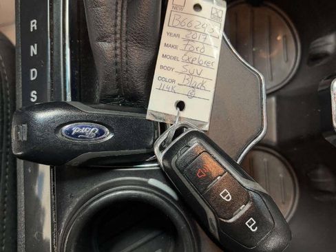Used 2017 Ford Explorer XLT FWD image 45