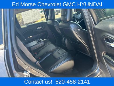 Used 2020 Jeep Cherokee Trailhawk AWD/4WD image 13