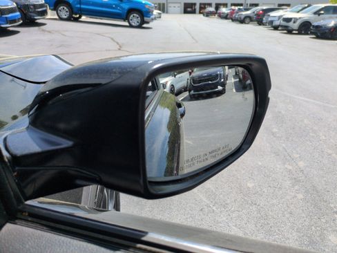 Used 2022 Honda CR-V EX image 41