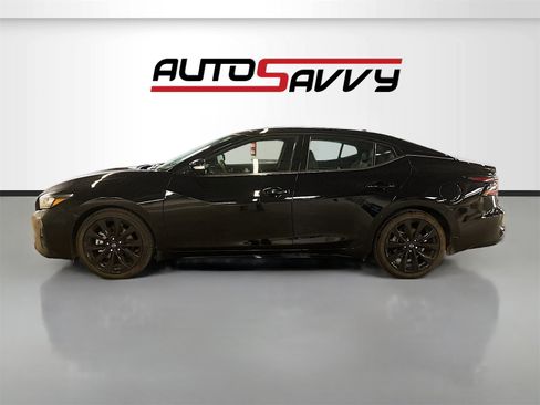 Used 2023 Nissan Maxima SR w/ Sport Mat Group image 4