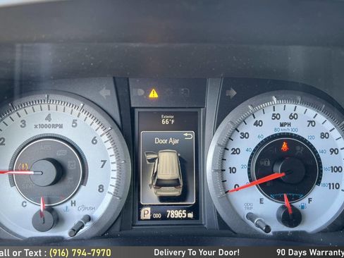 Used 2017 Toyota Sienna SE w/ SE Preferred Package image 19