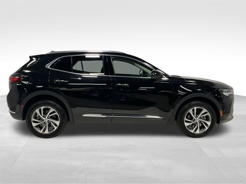 Used 2023 Buick Envision Essence image 4