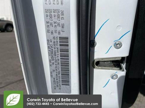 Used 2019 Jeep Cherokee Latitude w/ Popular Appearance Group image 25