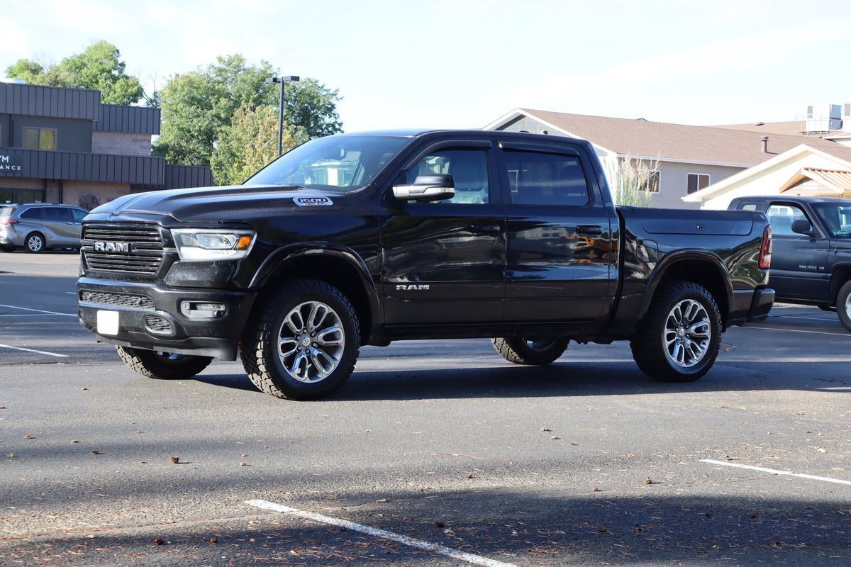 Used 2019 RAM 1500 Laramie w/ Sport Appearance Package AWD/4WD image 11