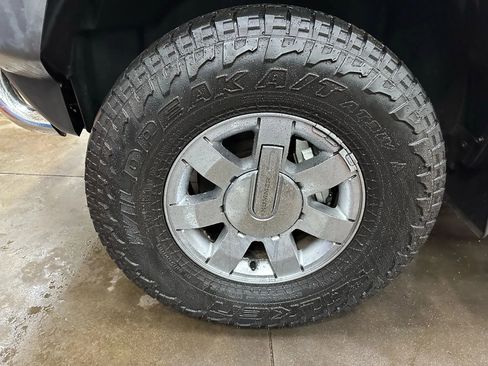 Used 2009 HUMMER H3 image 14