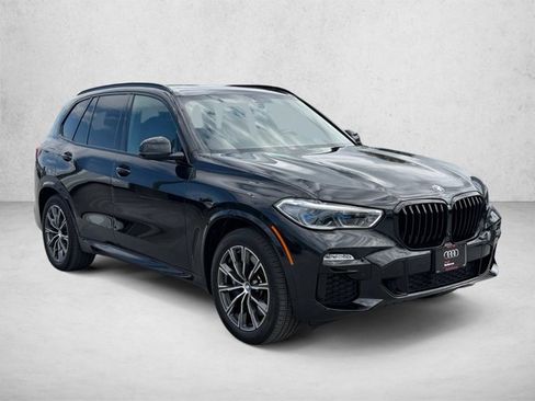 Used 2021 BMW X5 xDrive45e w/ M Sport Package AWD/4WD image 3