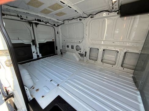 Used 2022 Ford Transit 150 Low Roof RWD image 32