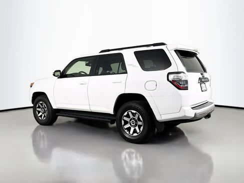 Certified 2023 Toyota 4Runner TRD Off-Road Premium AWD/4WD image 5