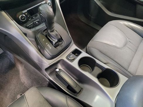 Used 2016 Ford Escape SE w/ SE Chrome Package image 26