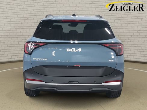 New 2026 Kia Sportage EX image 6