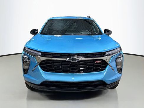 New 2026 Chevrolet Trax RS w/ Sunroof Package FWD image 3