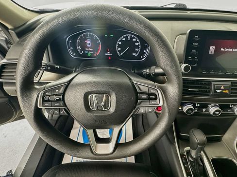 Used 2018 Honda Accord LX image 11