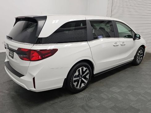 New 2026 Honda Odyssey EX-L image 8