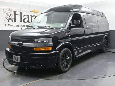 Used 2025 Chevrolet Express 2500 Extended w/ Driver Convenience Package RWD image 40