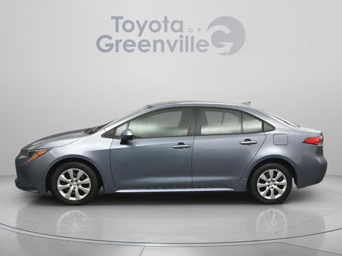 Used 2025 Toyota Corolla LE FWD image 5