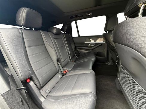 Used 2024 Mercedes-Benz GLS 450 4MATIC image 18
