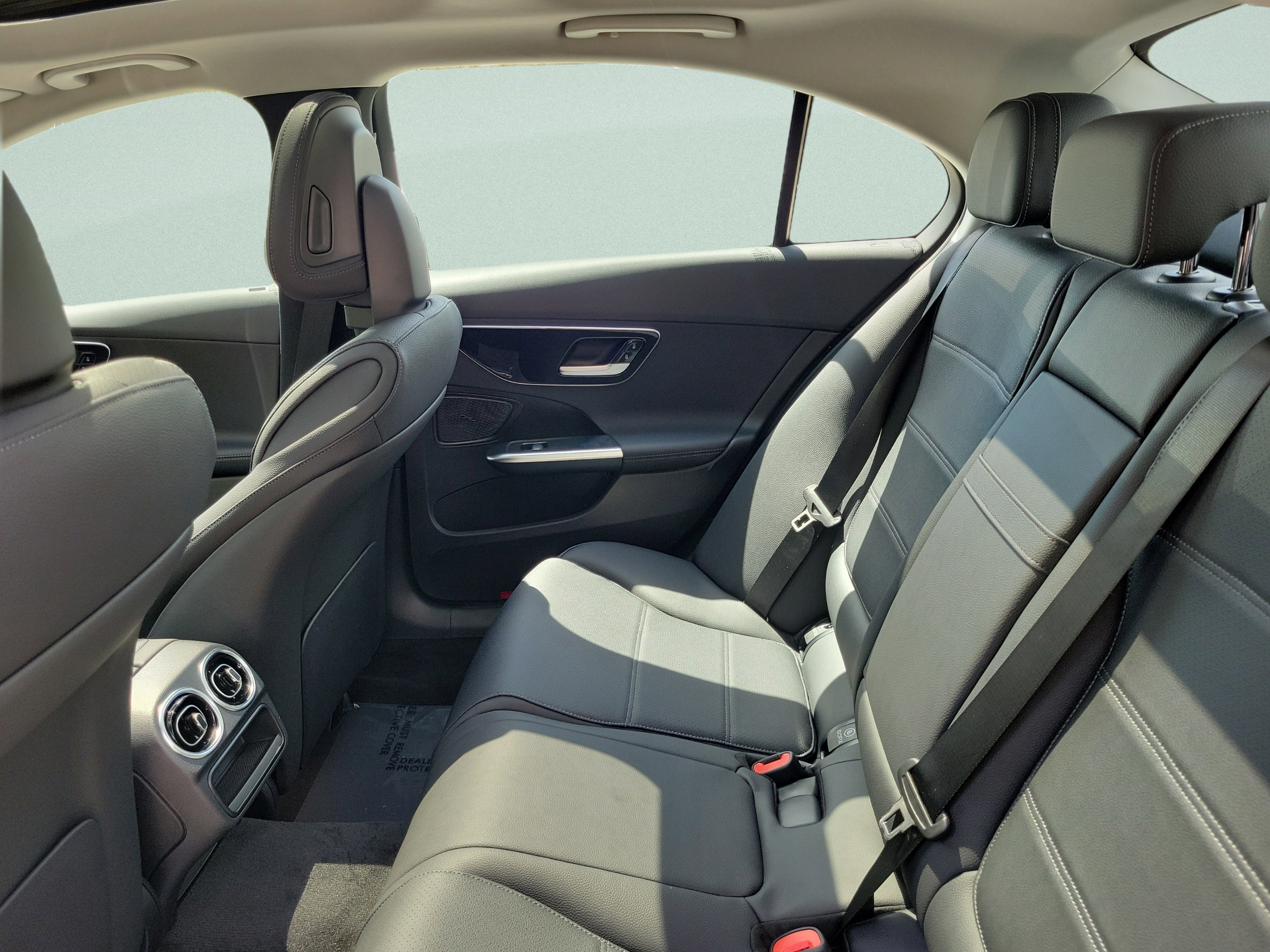 Certified 2026 Mercedes-Benz C 300 4MATIC Sedan image 7