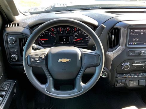 Certified 2025 Chevrolet Silverado 2500 Custom w/ Custom Value Package image 14