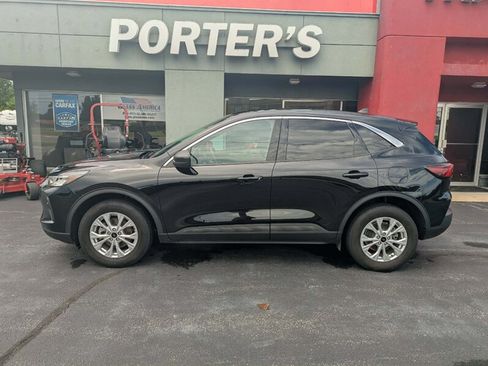 Used 2023 Ford Escape Active AWD/4WD image 1