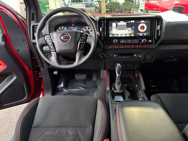 Used 2025 Nissan Frontier PRO-4X AWD/4WD image 34