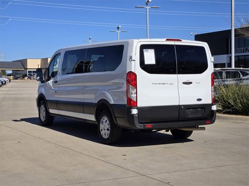 Used 2023 Ford Transit 350 XLT image 3