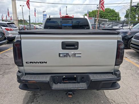 Used 2016 GMC Canyon SLT w/ Driver Alert Package RWD image 5