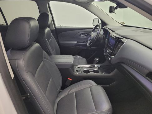 Used 2020 Chevrolet Traverse Premier w/ LPO, Cargo Package AWD/4WD image 21