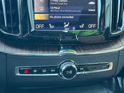 Used 2021 Volvo XC60 T5 Inscription w/ Advanced Package image 24