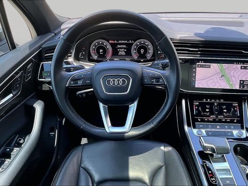 Used 2025 Audi Q7 2.0T Premium w/ Convenience Package AWD/4WD image 6