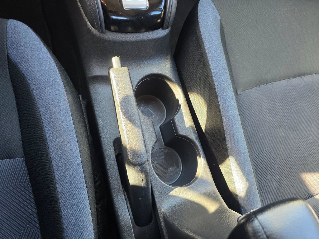 Used 2025 Nissan Versa SV FWD image 24
