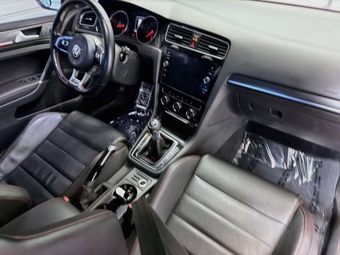 Used 2018 Volkswagen GTI SE w/ SE Leather Package FWD image 12