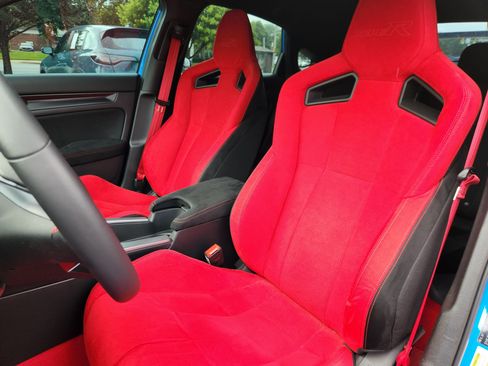 Used 2025 Honda Civic Type R image 7
