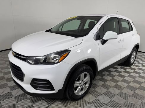 Used 2020 Chevrolet Trax LS image 9