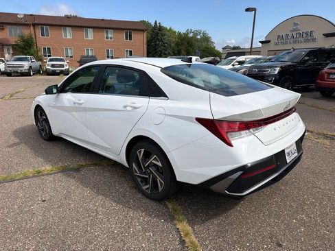 Used 2024 Hyundai Elantra Limited FWD image 7