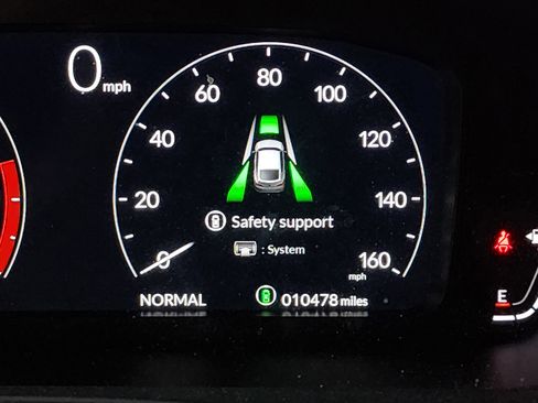 Certified 2024 Acura Integra image 25