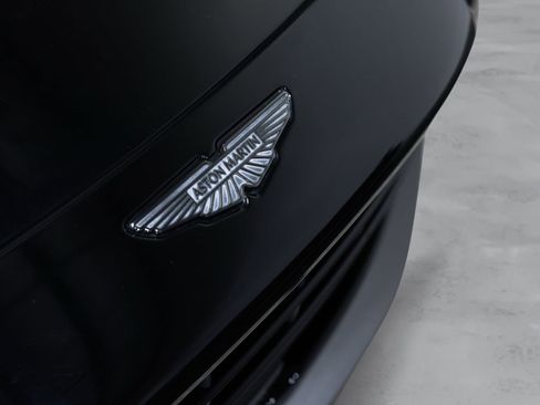 Used 2026 Aston Martin V8 Vantage Coupe RWD image 28